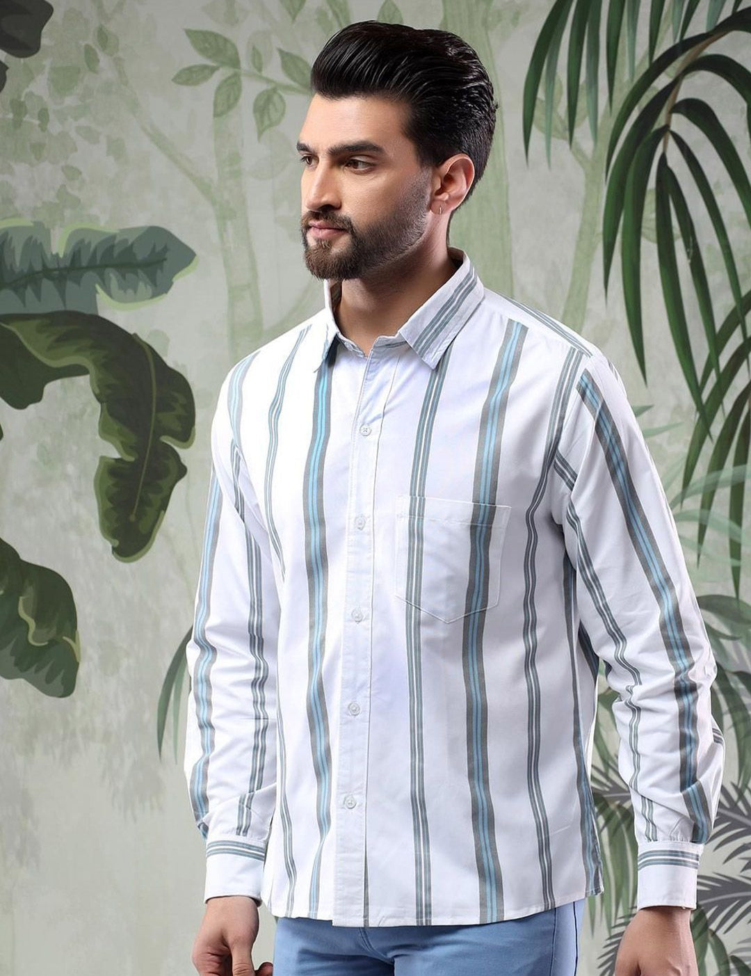Kotty Men Spread Collar Vertical Striped Casual Shirt