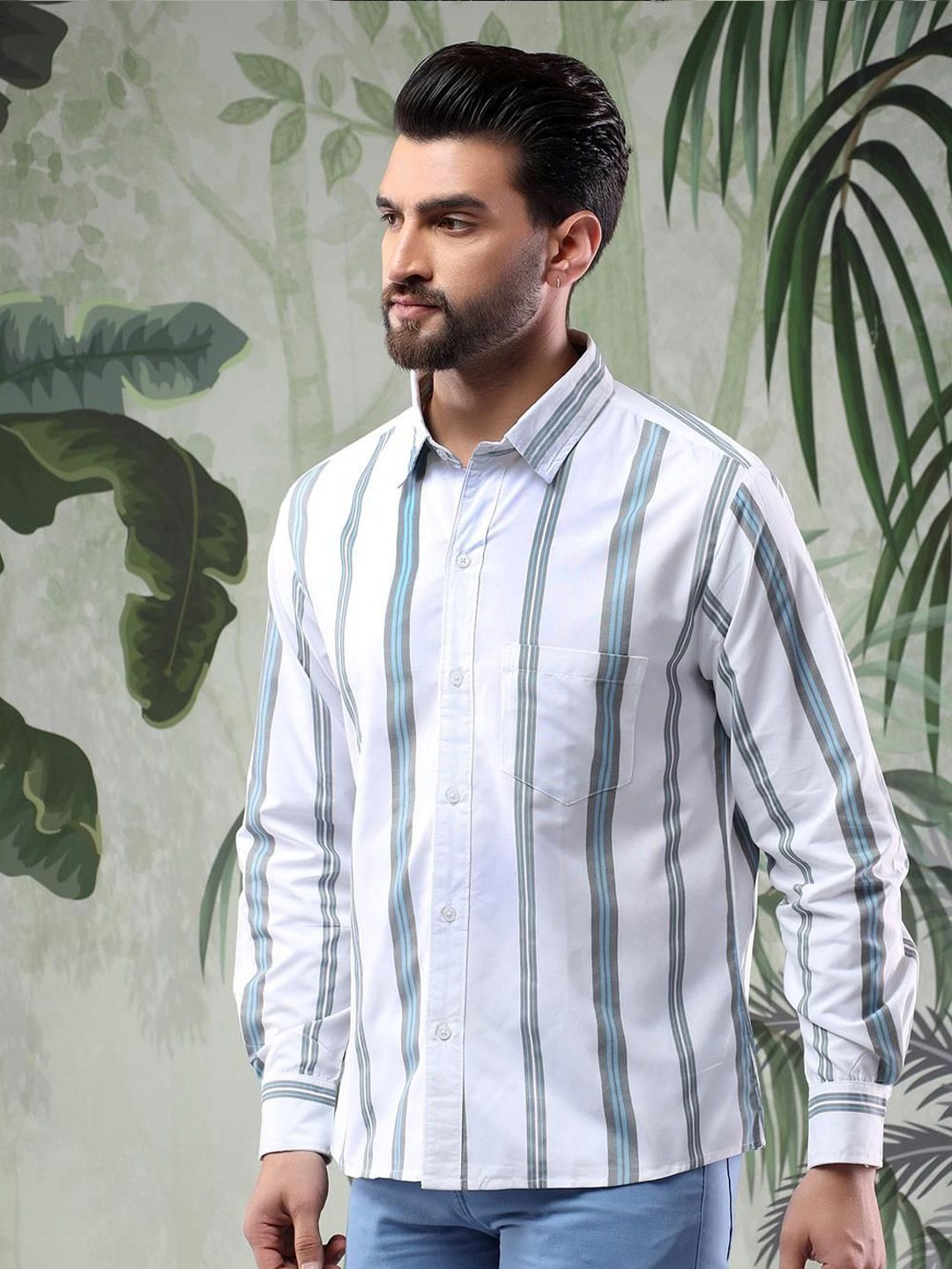 Kotty Men Spread Collar Vertical Striped Casual Shirt