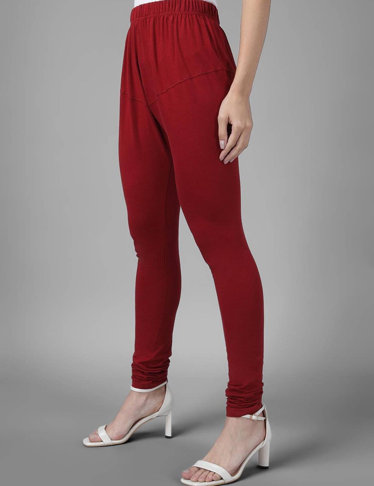 ColorBlockWomenMaroonTights-1_jpg_1d5f0343-b1d5-4d35-b461-a79052ab8331.jpg