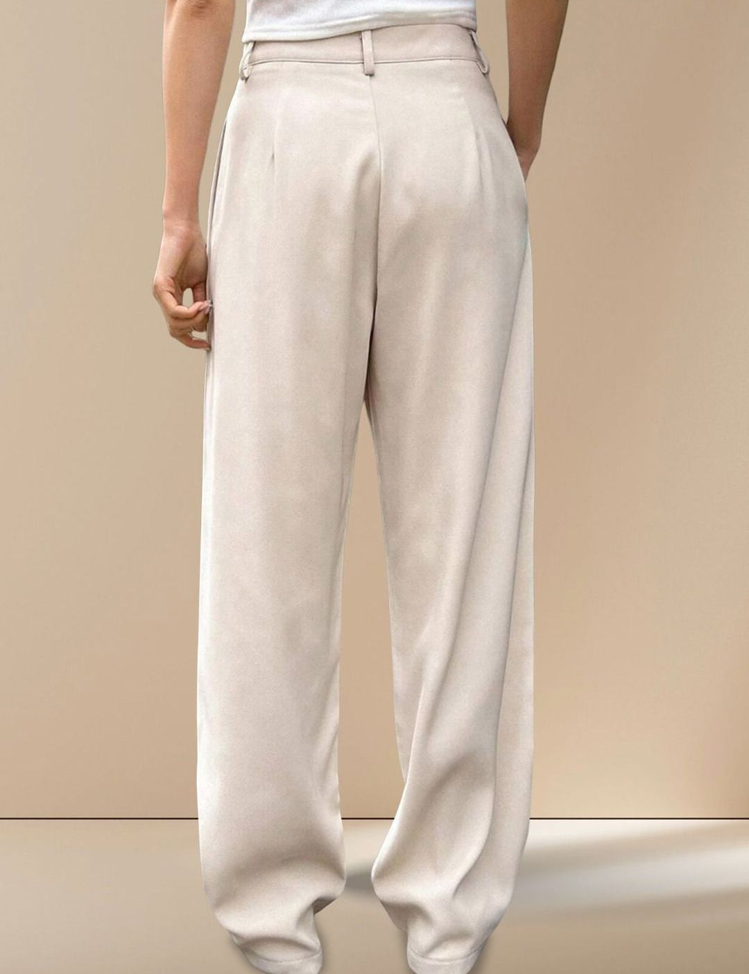 Kotty Women Textured Straight Fit High-Rise Pleated Trousers