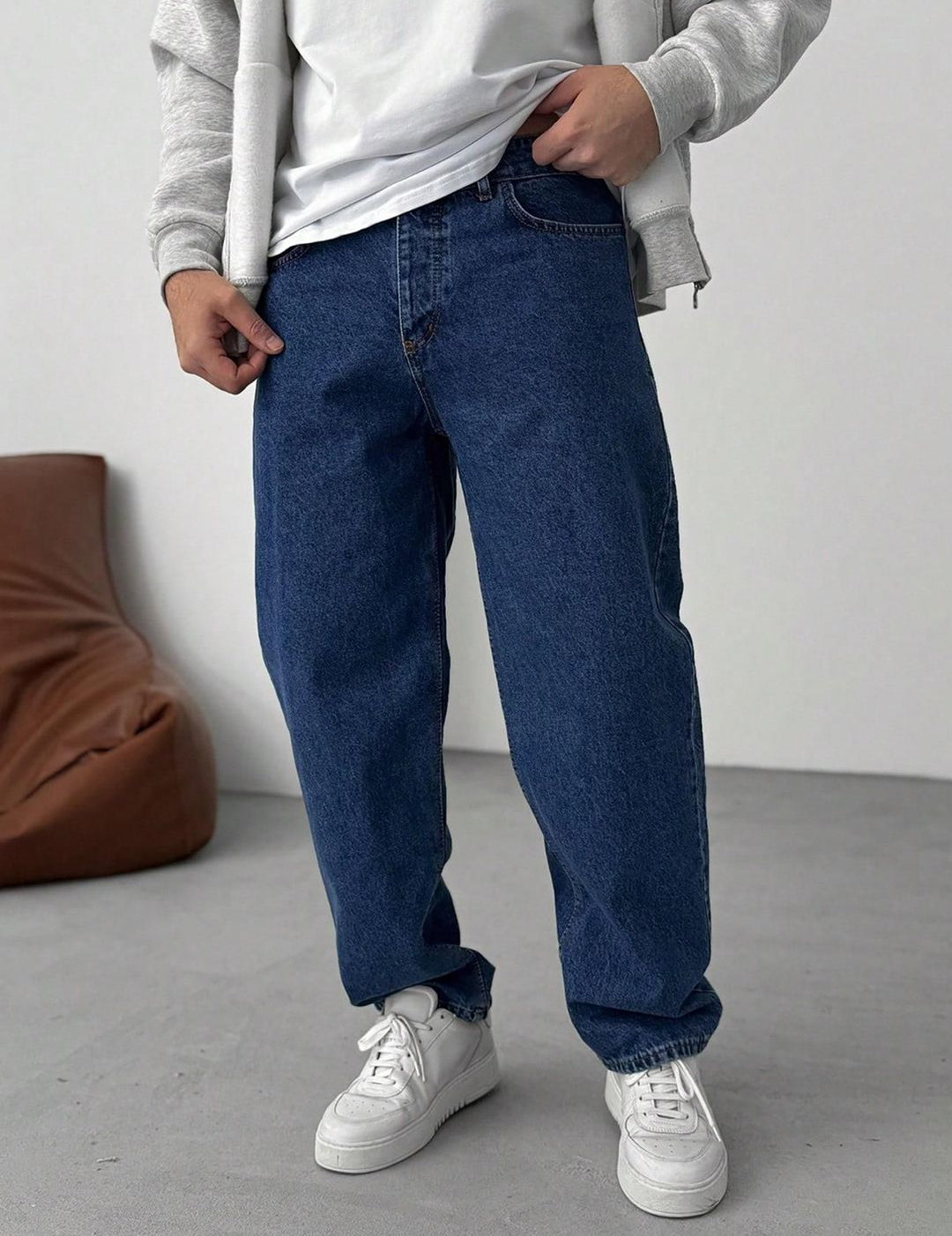 Kotty Men Straight Fit Low-Rise Stretchable Jeans