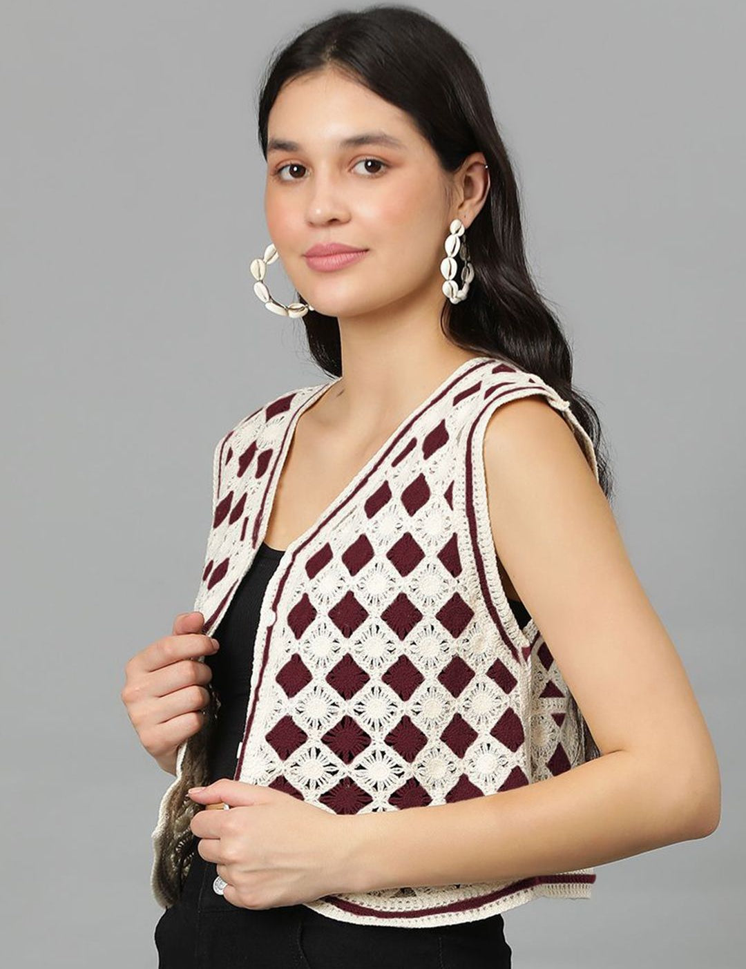 Kotty Women Geometric V-Neck Crop Top