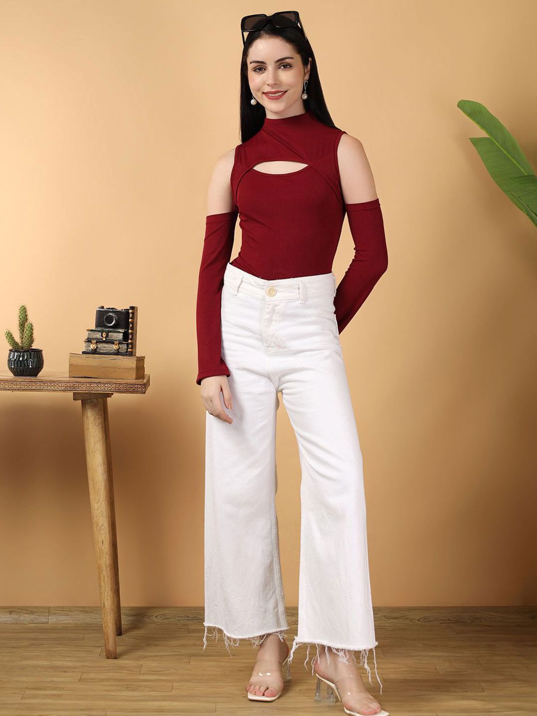 Kotty Keyhole Neck Cold-Shoulder Top