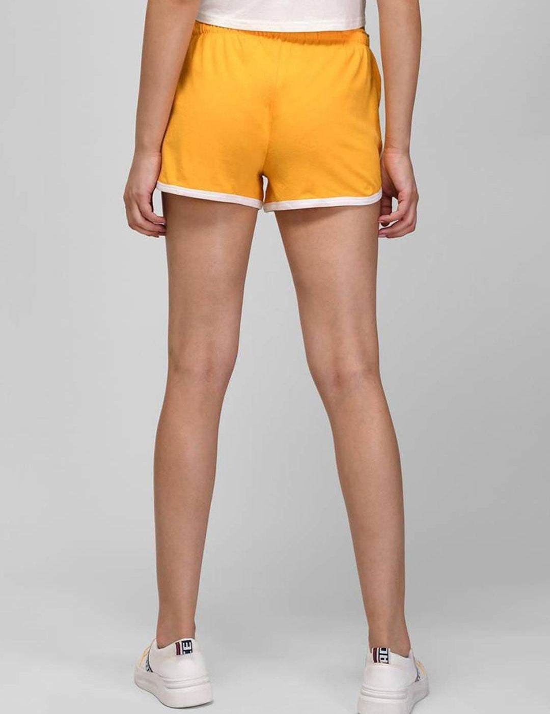 Kotty Women Colourblocked Relaxed Fit Mid -Rise Yoga Sports Cotton Shorts