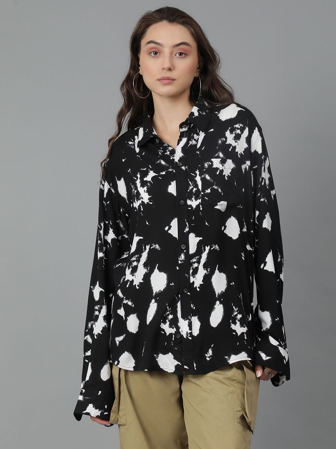 Kotty Women Spread Collar Abstract Printed Cotton Oversized Casual Shirt