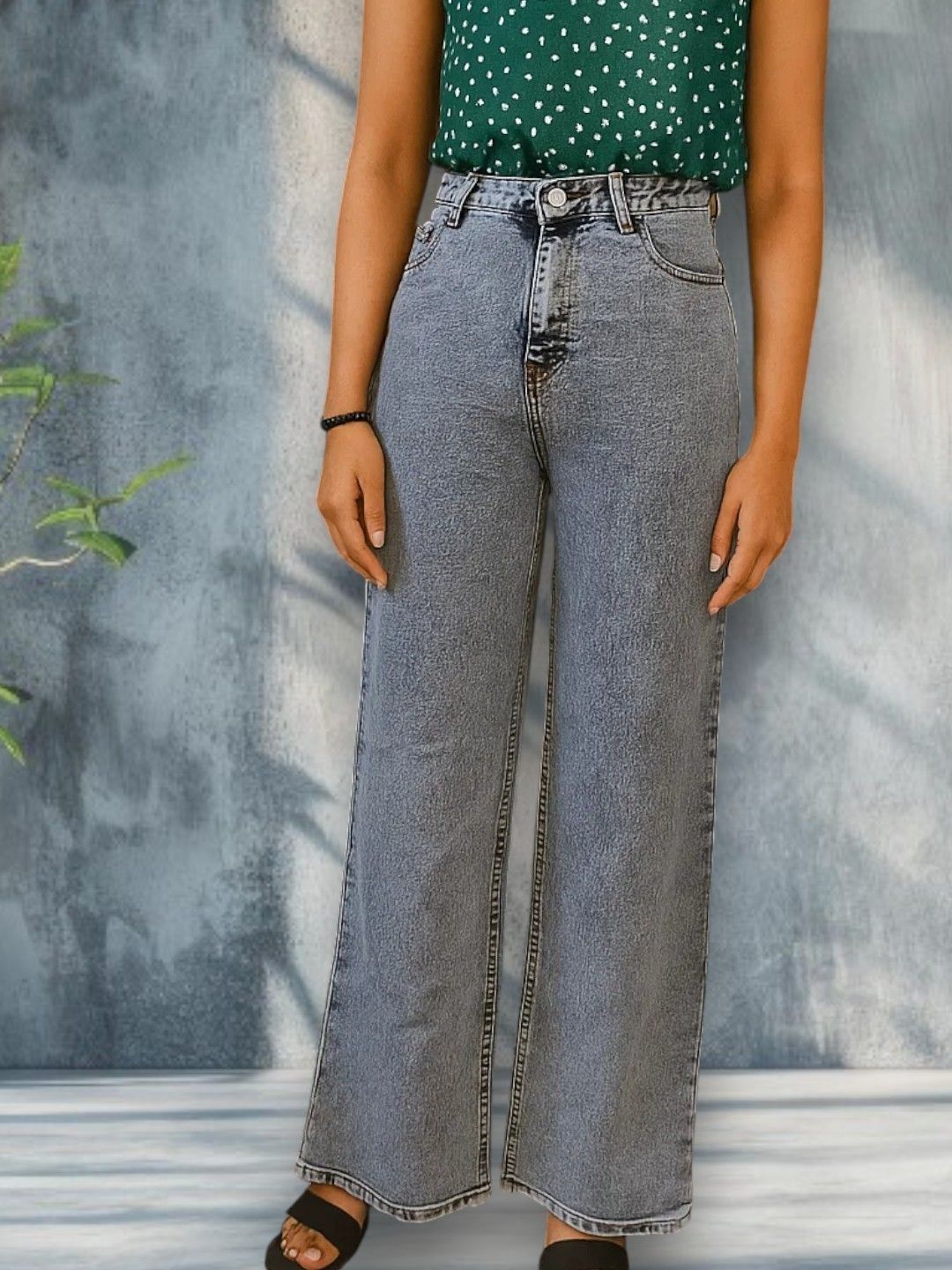 Kotty Women Regular Fit High-Rise Light Fade Stretchable Jeans