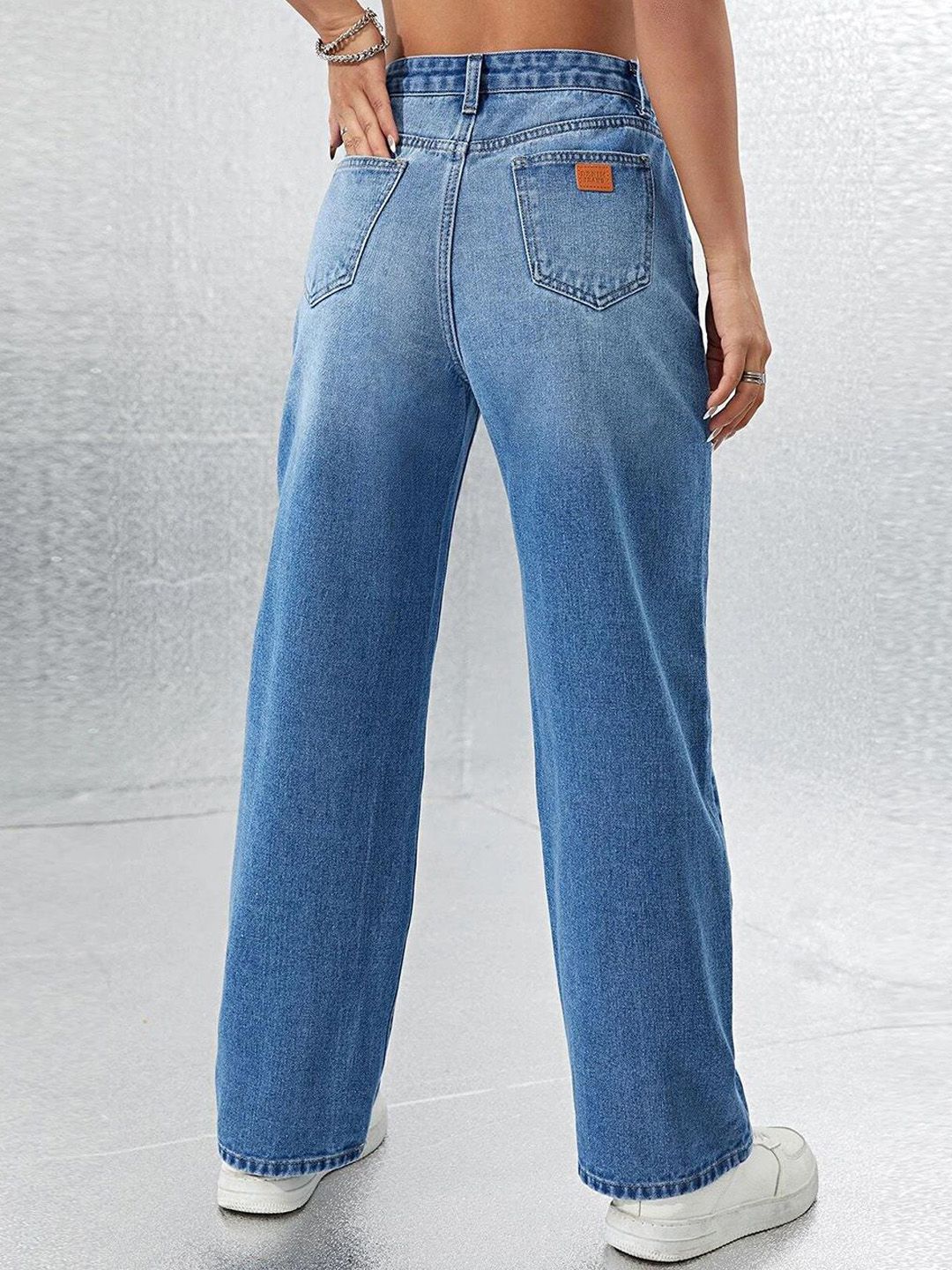 Kotty Women Straight Fit High-Rise Stretchable Jeans