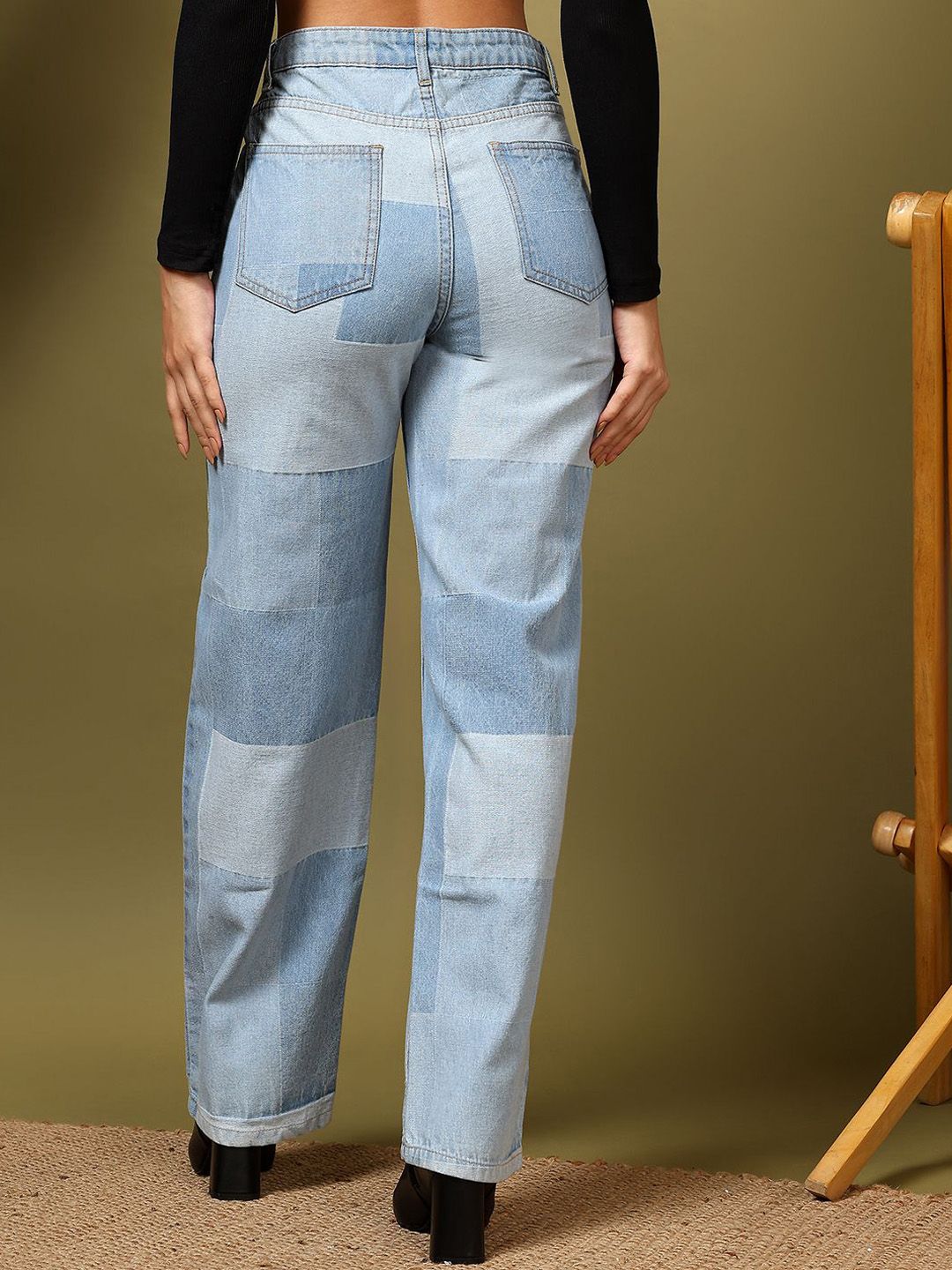 Kotty Women Straight Fit High-Rise Stretchable Jeans