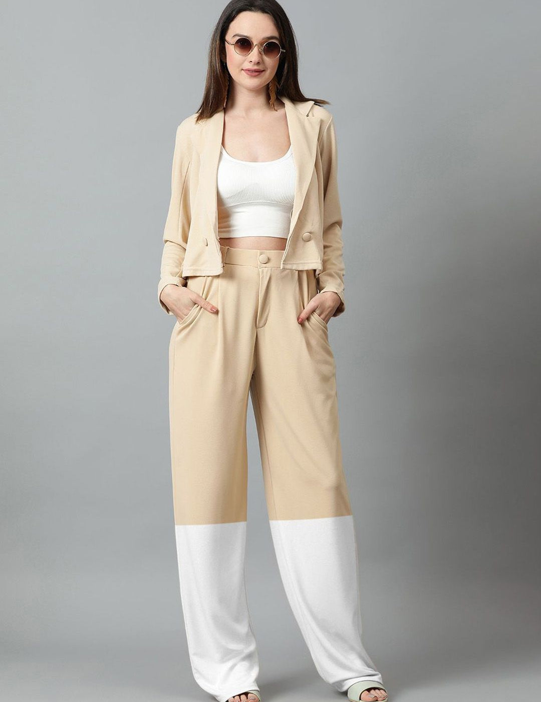 Kotty Women Colourblocked Relaxed Fit High-Rise Easy Wash Pleated Trousers