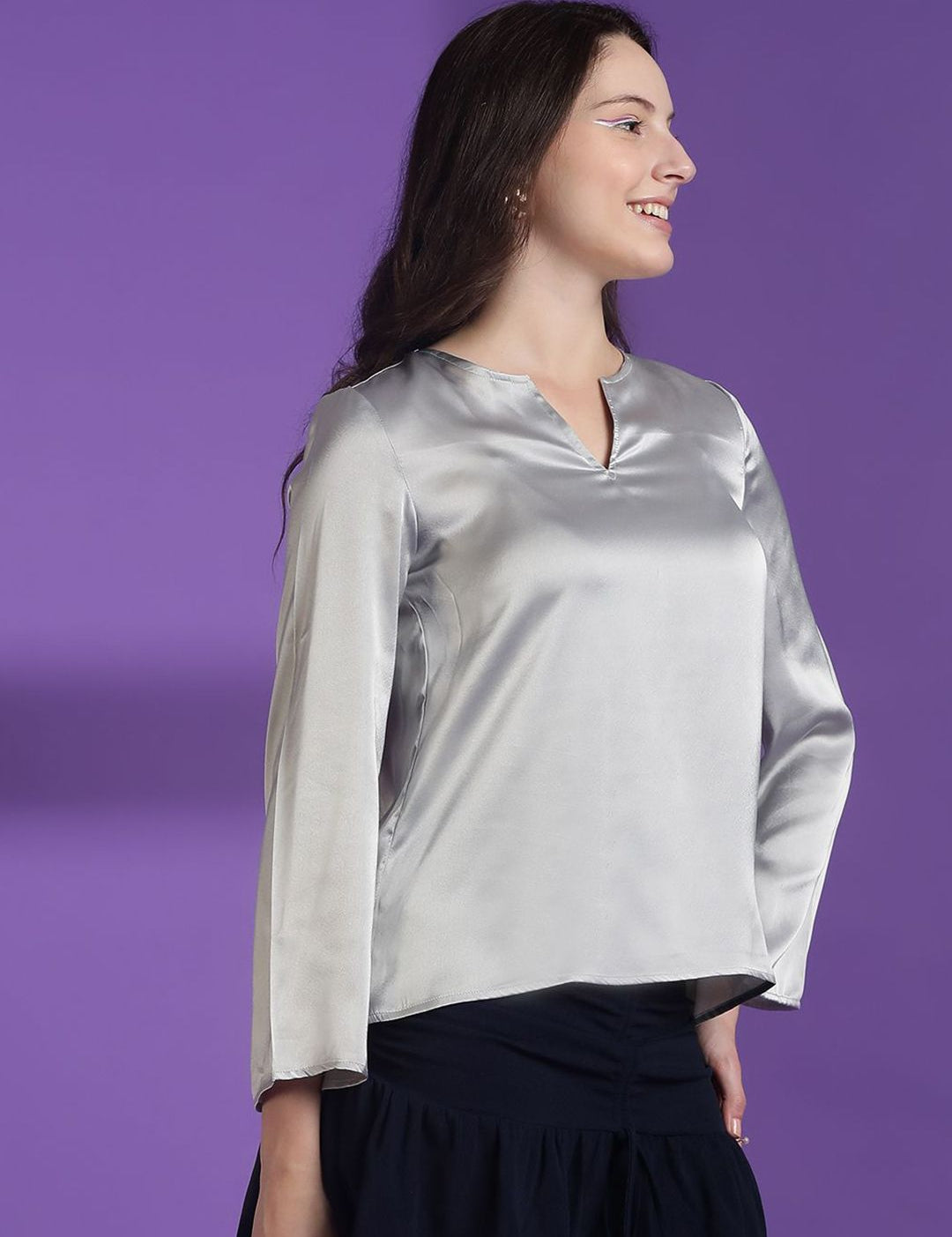 Kotty Women Solid V-Neck Top