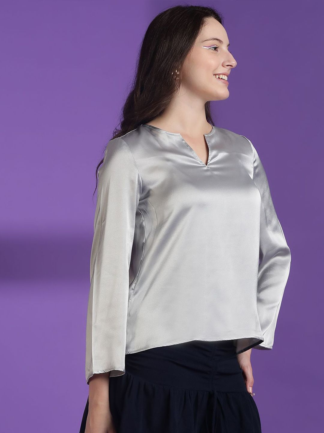 Kotty Women Solid V-Neck Top