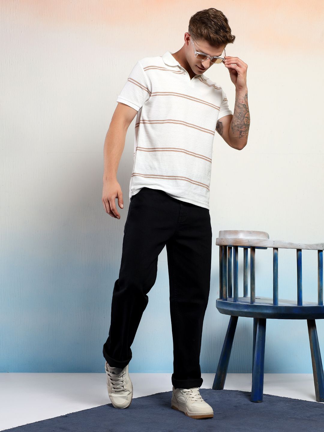 Kotty Men Low-Rise Wrinkle Free Pleated Cargos Trousers