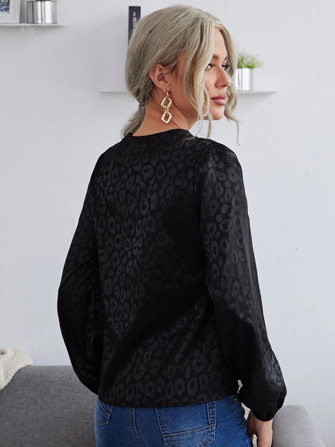 Kotty Women Abstract Printed Satin Top