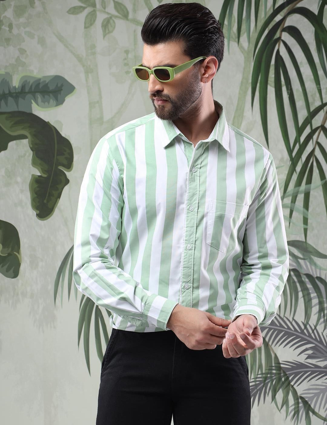 Kotty Men Spread Collar Vertical Striped Casual Shirt