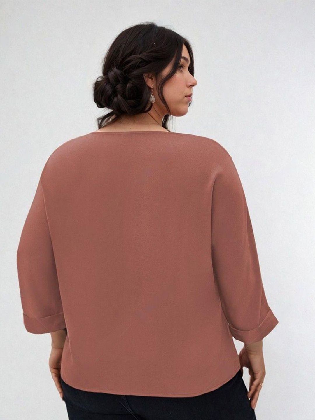 KOTTY Women Plus Size Solid V-Neck Top