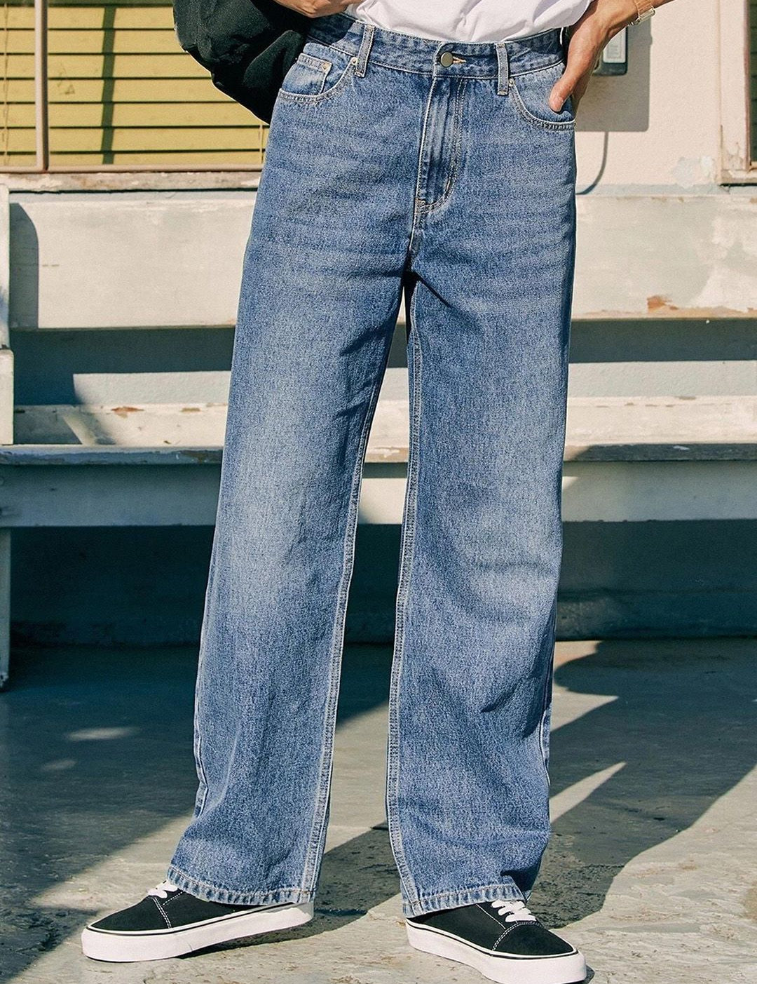 Kotty Men Regular Fit Mid-Rise Light Fade Stretchable Jeans