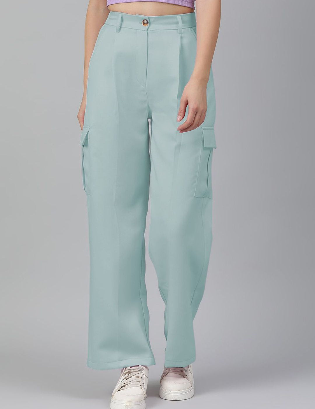 Kotty Women Relaxed Straight Leg Straight Fit High-Rise Easy Wash Pleated Cargos Trousers