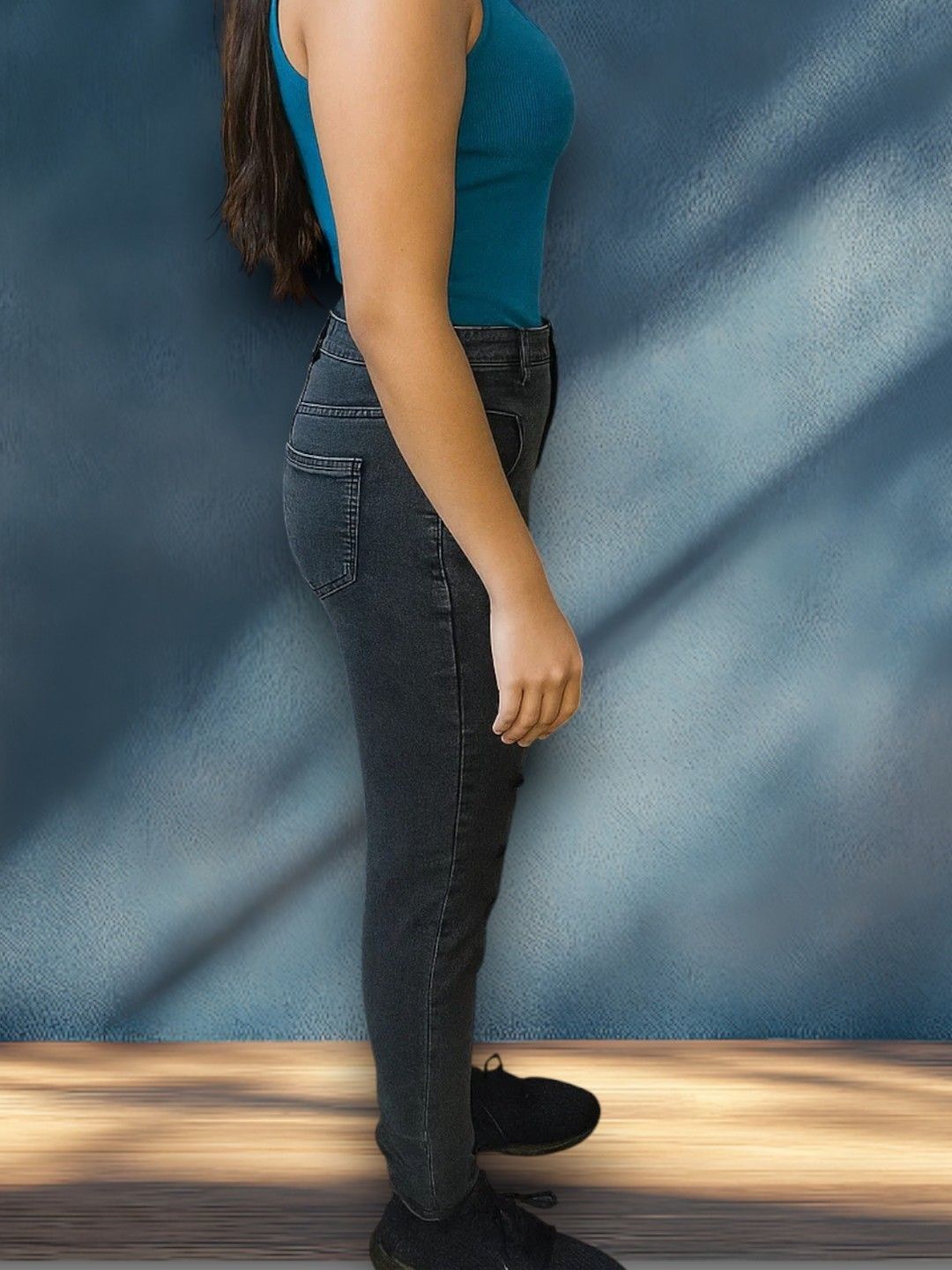 Kotty Women Regular Fit High-Rise Low Distress Light Fade Stretchable Jeans