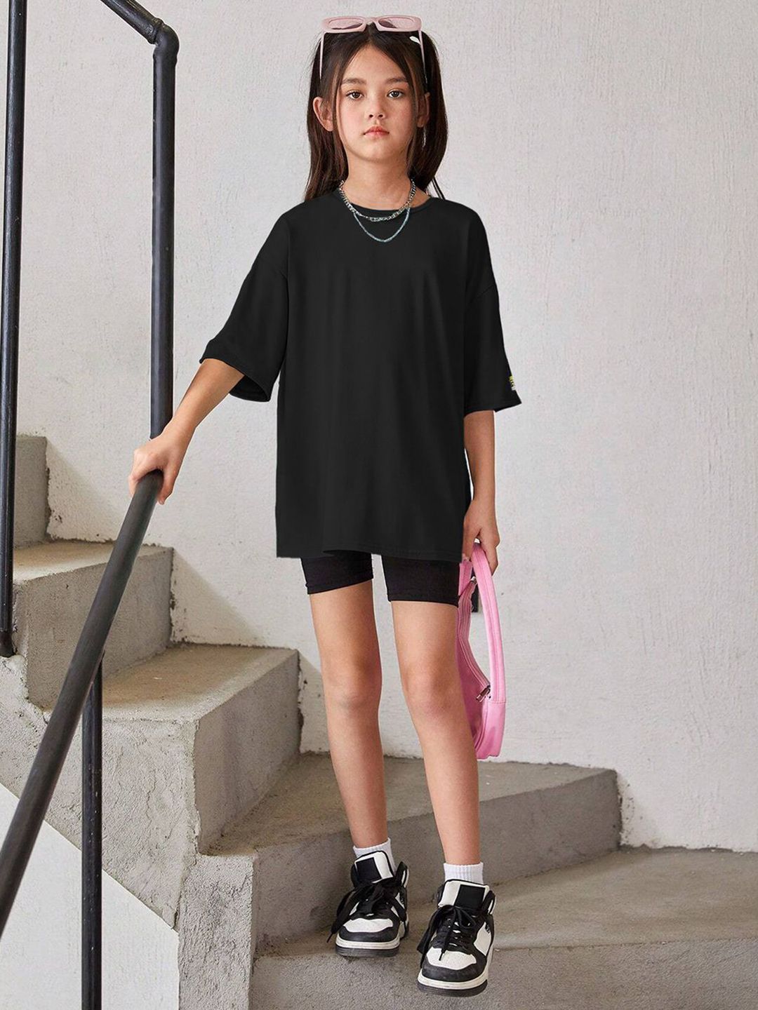 Kotty Girls Graphic Printed Round Neck Cotton Oversized T-shirt