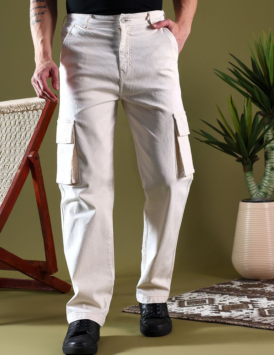 Kotty Men Jean Low-Rise Light Fade Stretchable Jeans