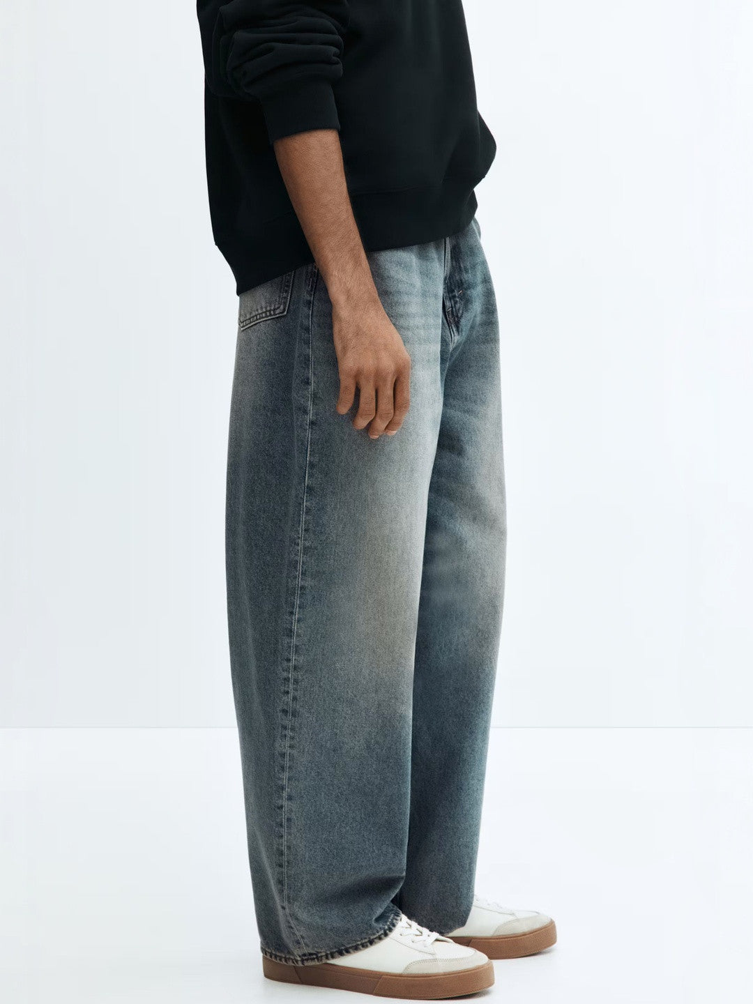 Kotty Men Relaxed Fit Low-Rise Heavy Fade Stretchable Jeans