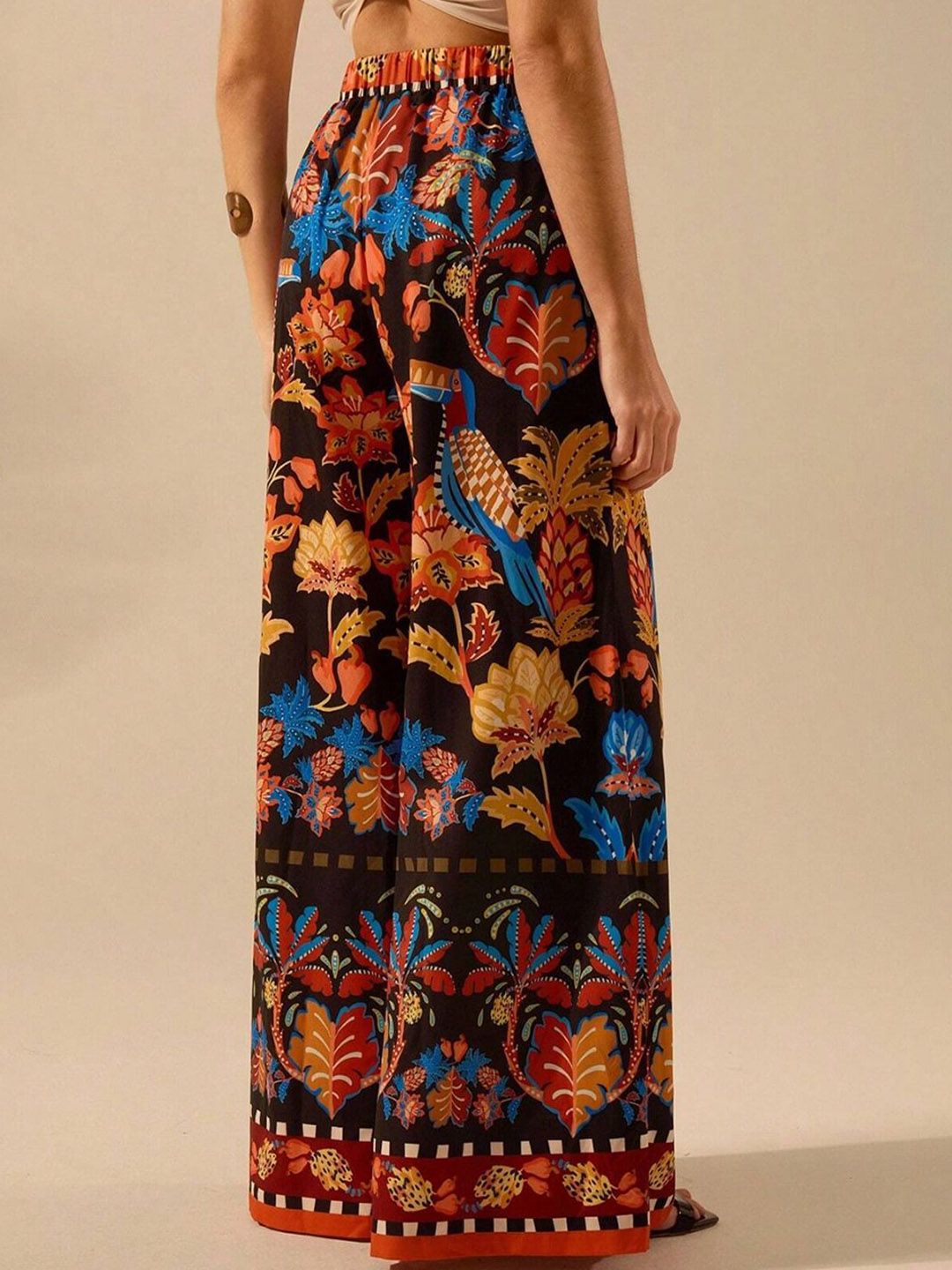 Kotty Women Floral Printed Relaxed Flared High-Rise Trousers