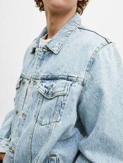 Kotty Men Solid Spread Collar Denim Jacket