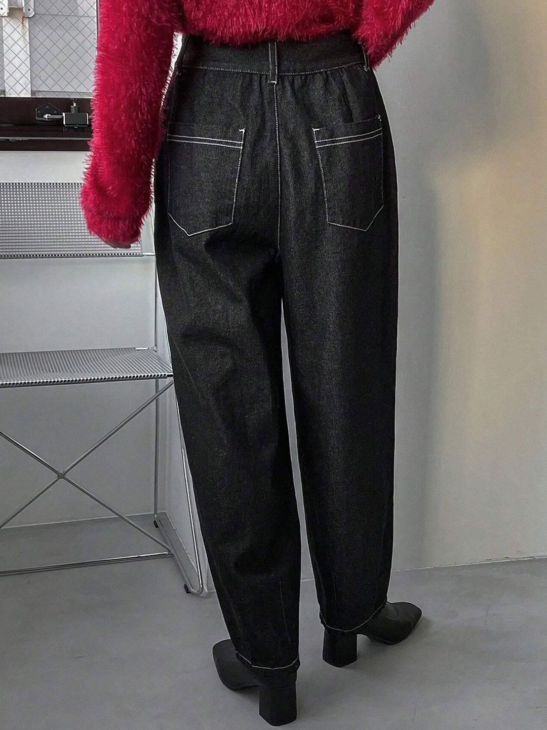 Kotty Women Straight Fit High-Rise Stretchable Jeans