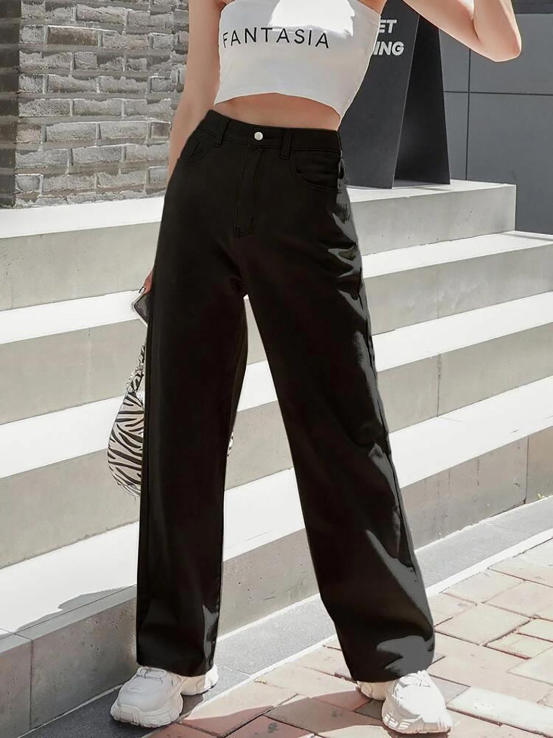 Kotty Women Straight Fit Clean Look Stretchable Jeans