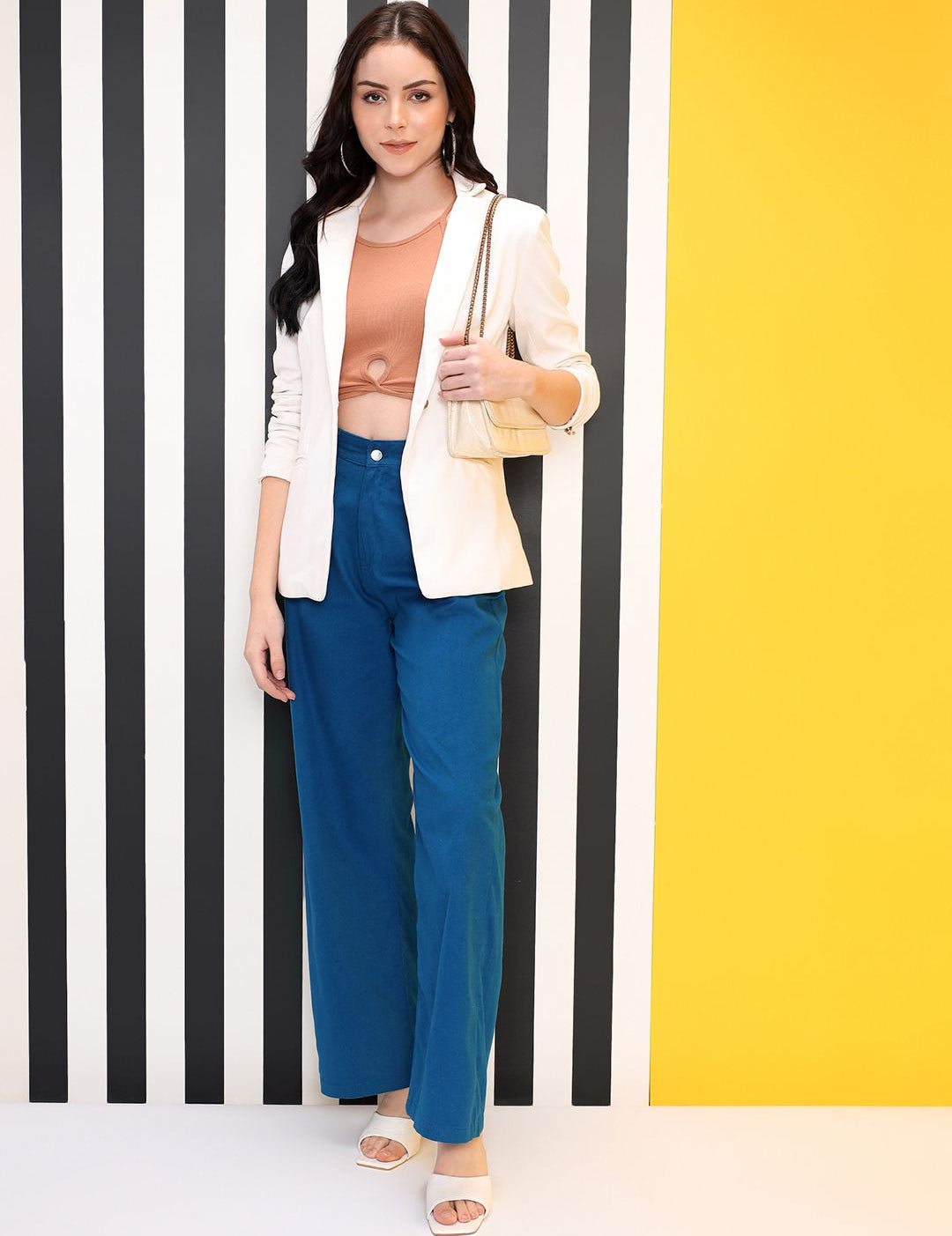 Kotty Women Jean Straight Fit High-Rise Stretchable Jeans