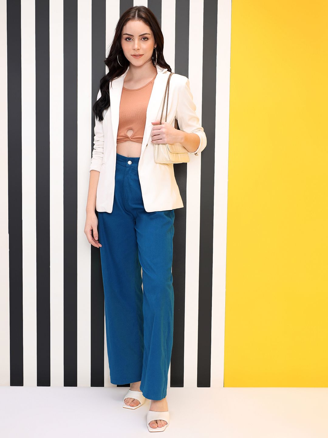 Kotty Women Jean Straight Fit High-Rise Stretchable Jeans