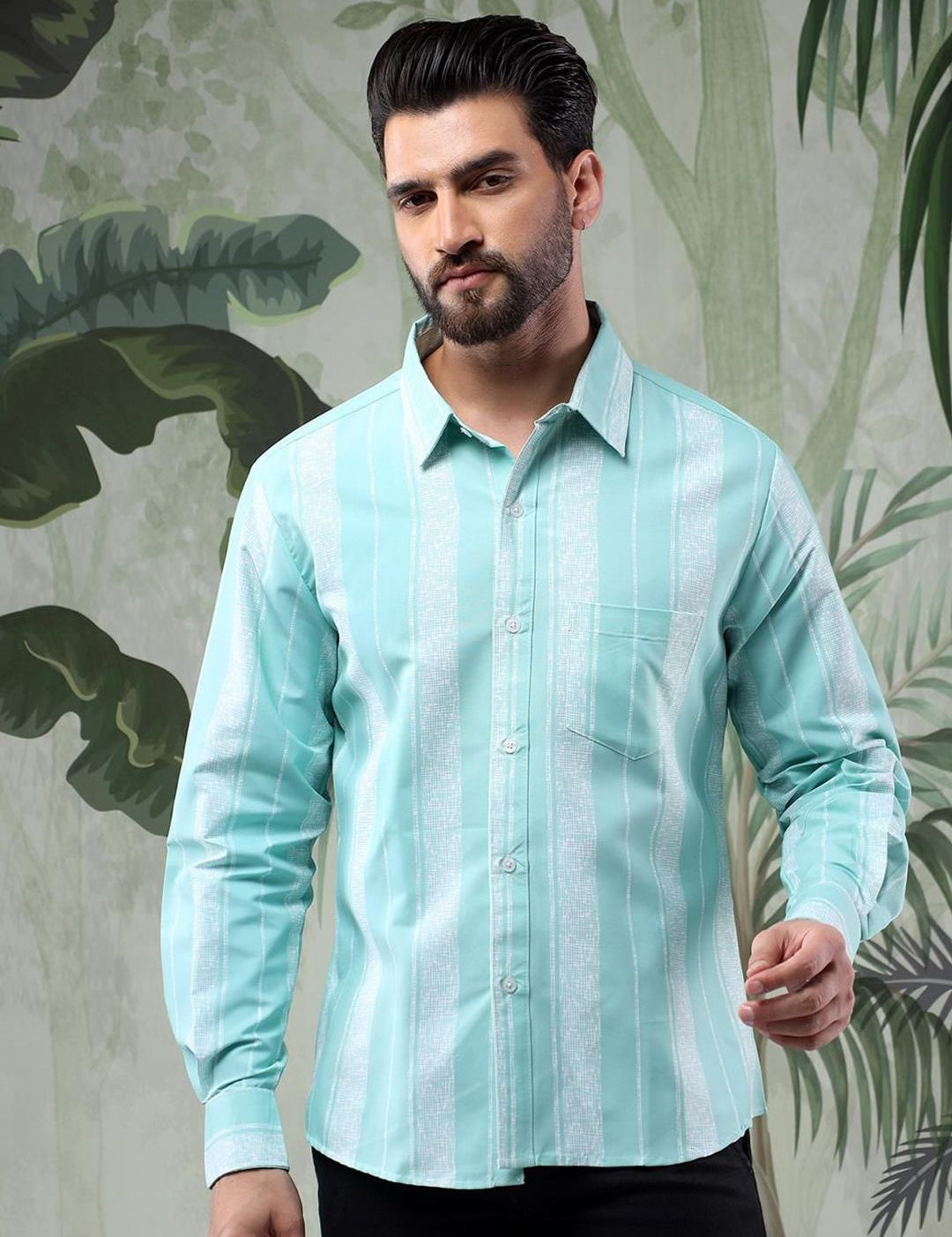 Kotty Men Spread Collar Vertical Striped Casual Shirt