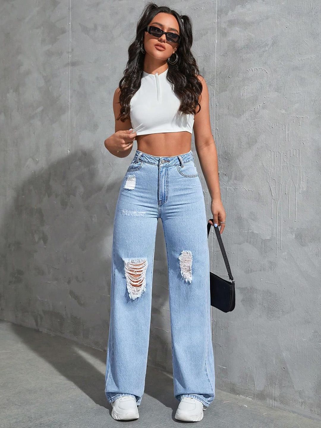 Kotty Women Straight Fit High-Rise Slash Knee Jeans