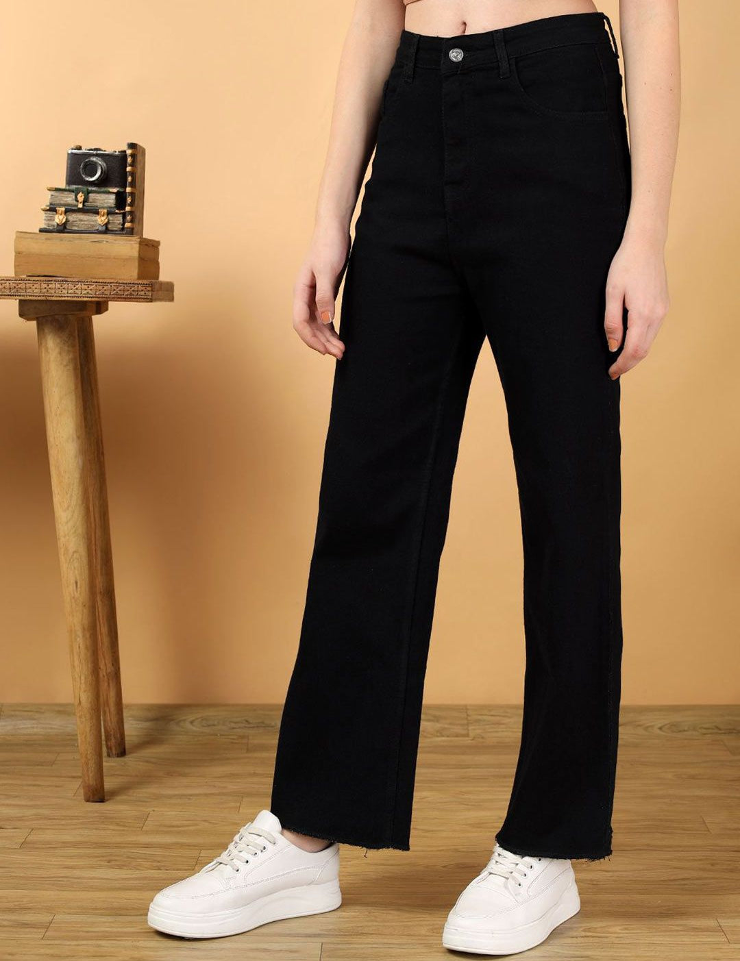 Kotty Women Jean Straight Fit High-Rise Stretchable Jeans