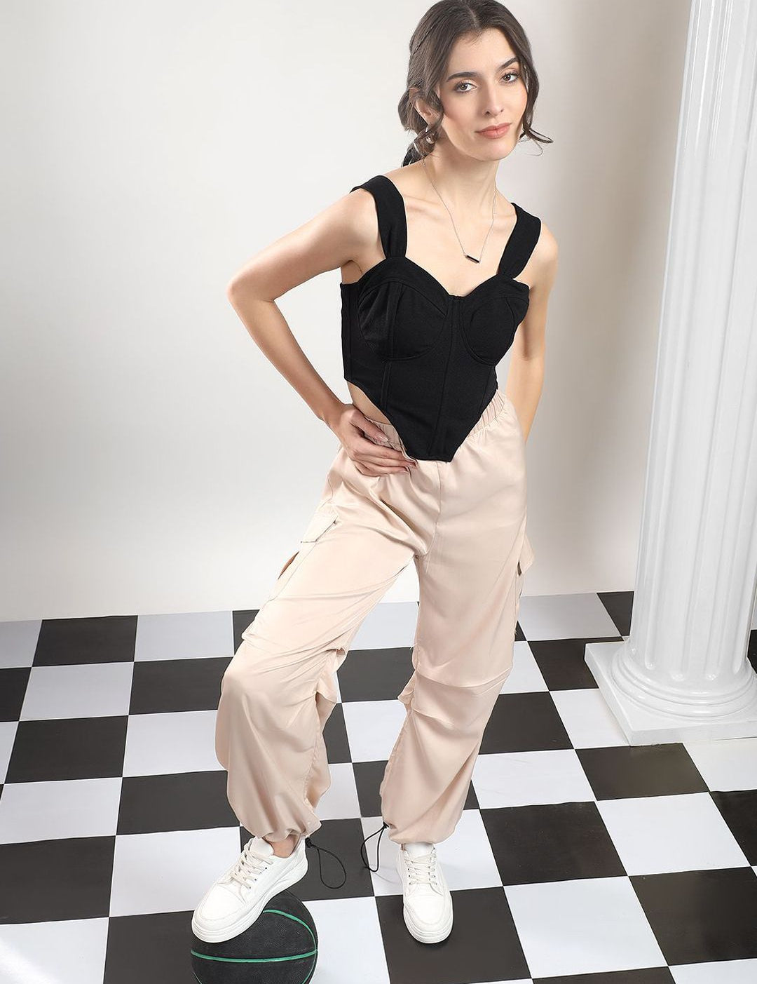 Kotty Women High-Rise Easy Wash Pleated Cargos Trousers