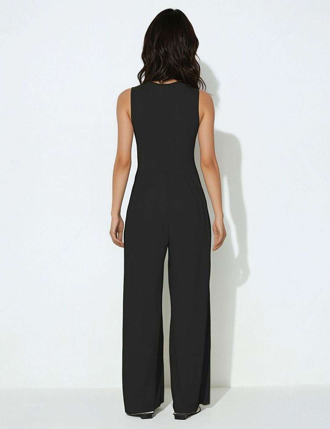 Kotty Round Neck Sleeveless Basic Jumpsuit