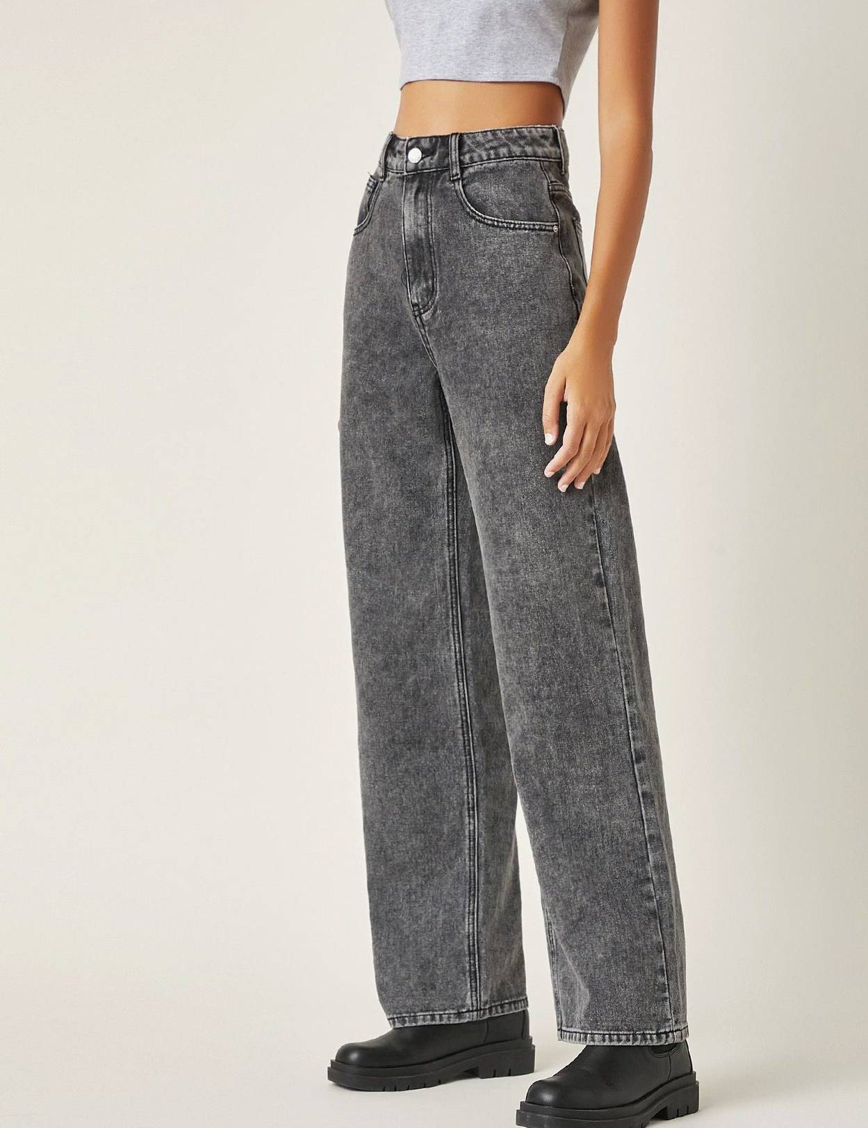 FlaredWomenGreyJeans-3_jpg.jpg