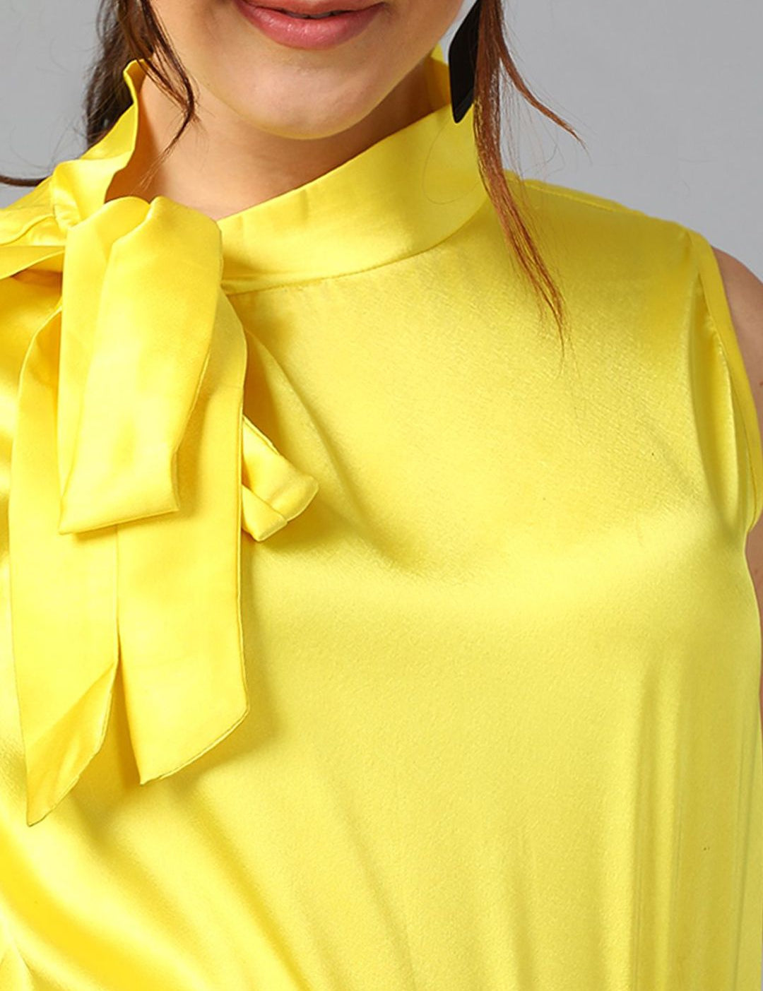 Kotty Women Halter Neck Blouson Top