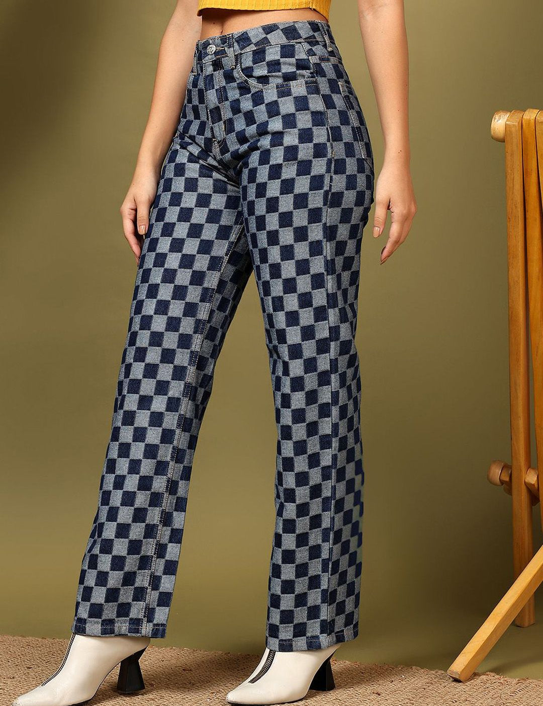 Kotty Women Straight Fit High-Rise Stretchable Jeans