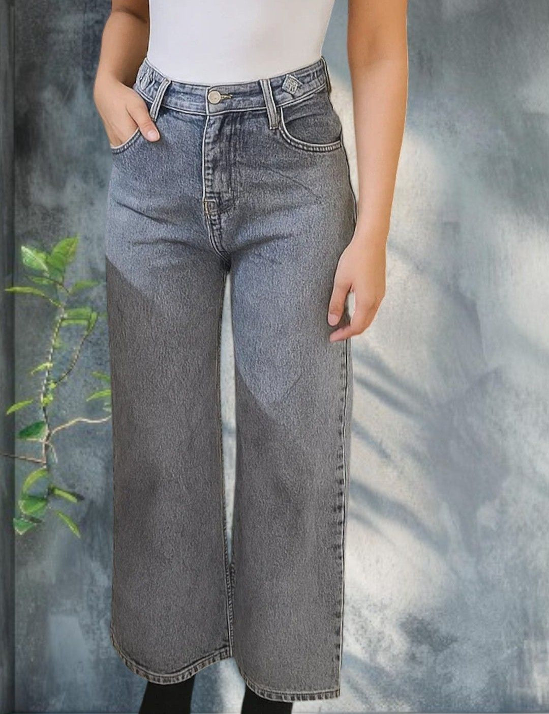 Kotty Women Regular Fit High-Rise Light Fade Stretchable Jeans