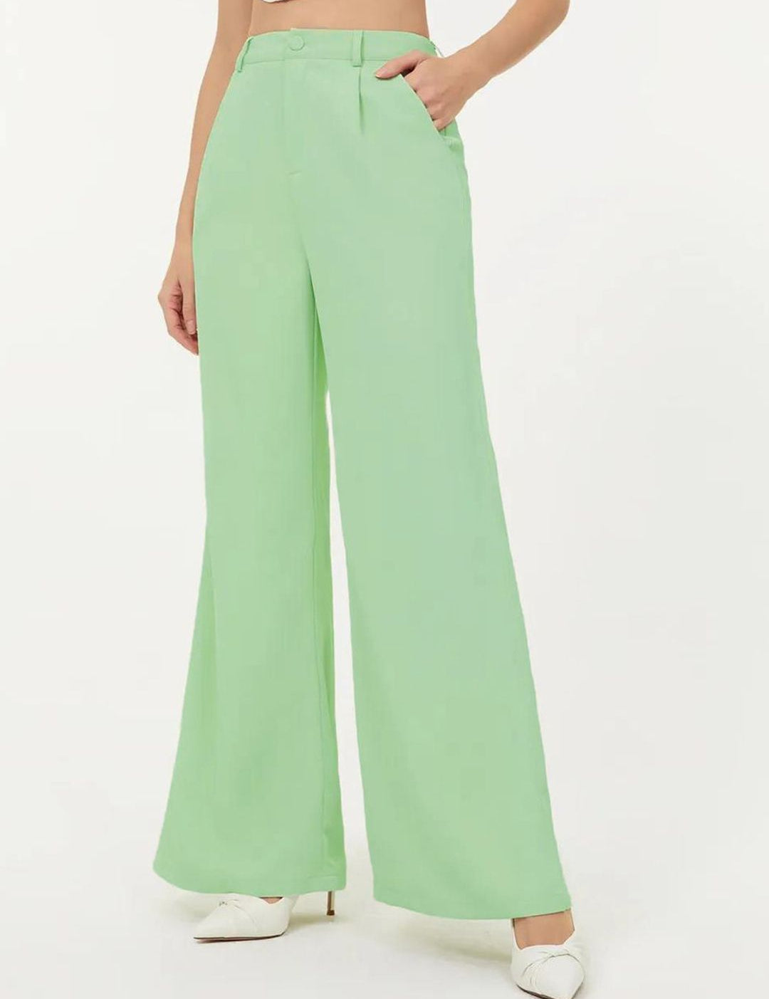 Kotty Women Relaxed Straight Leg Relaxed Fit High-Rise Pleated Parallel Trousers