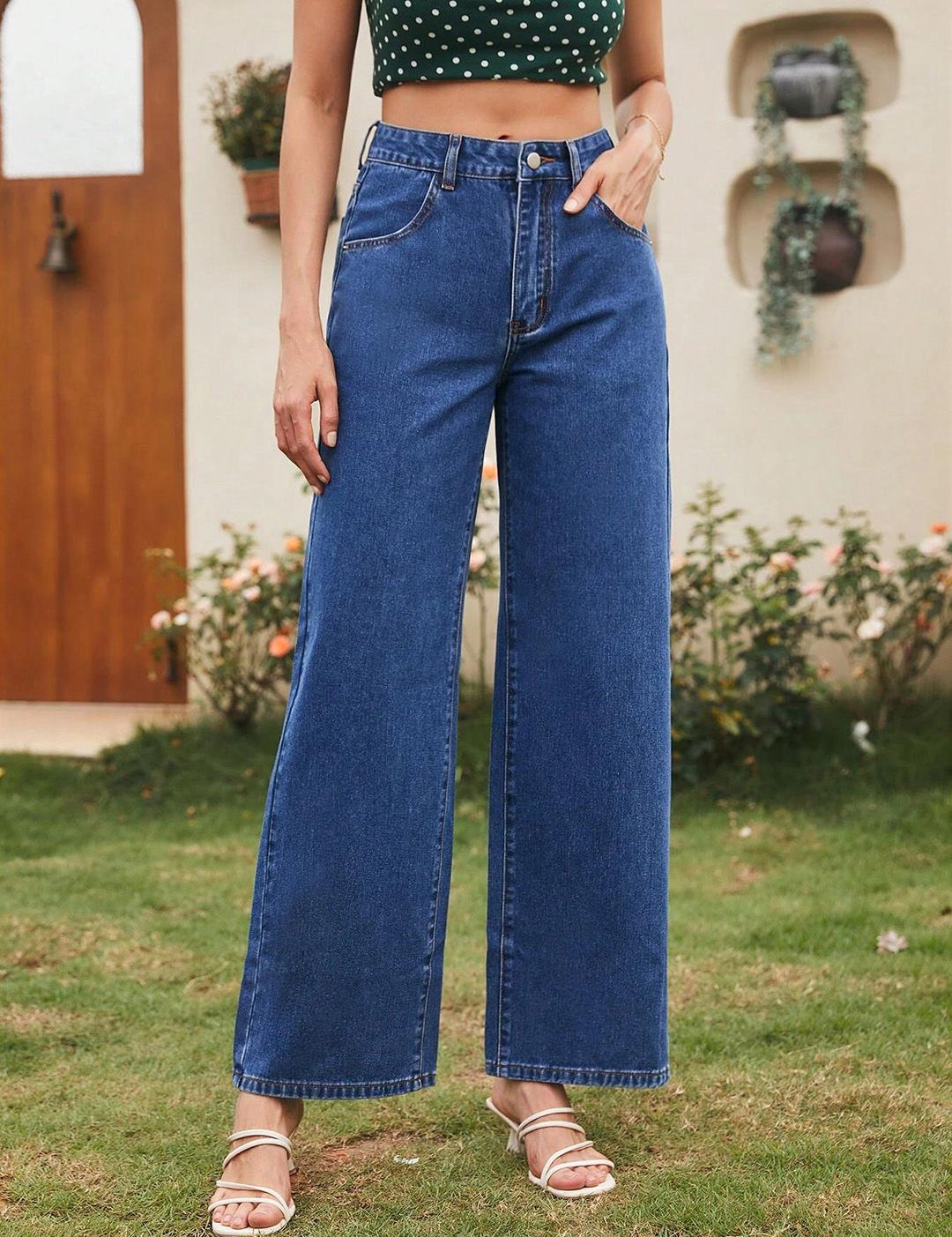 Kotty Women Straight Fit High-Rise Cotton Clean Look Jeans