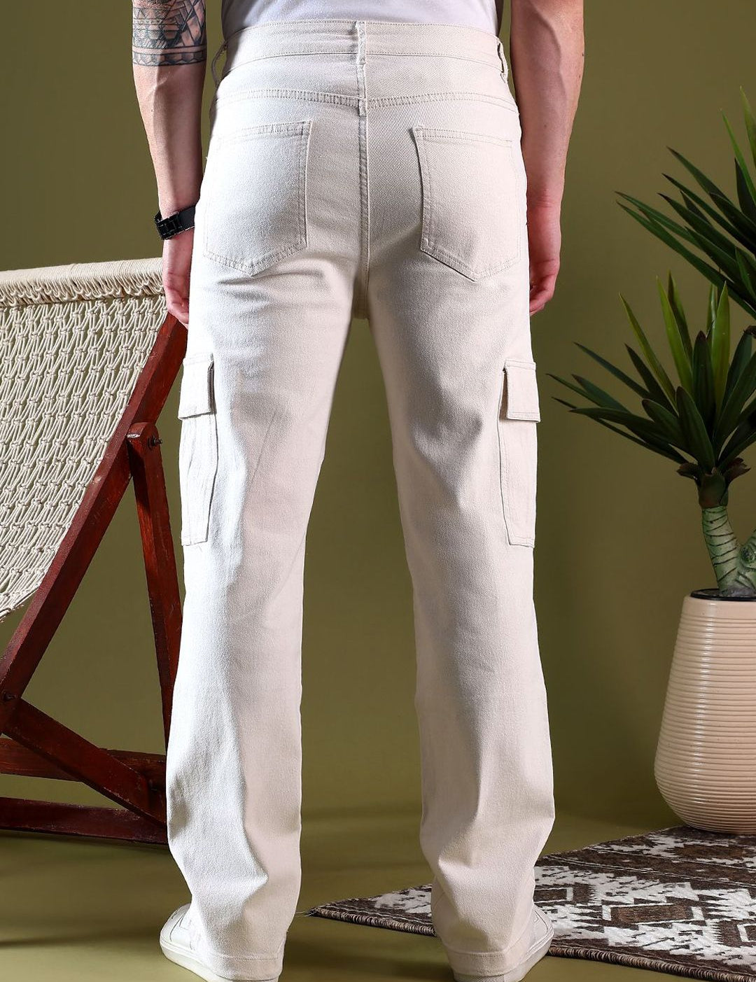 Kotty Men Jean Low-Rise Light Fade Stretchable Jeans