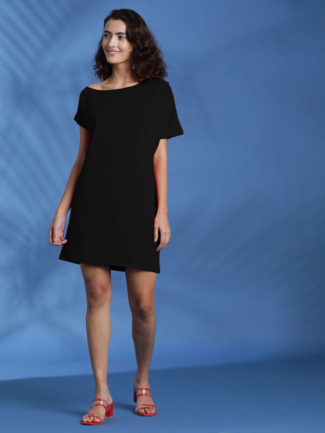 Kotty Women Boat Neck Bodycon Mini Dress