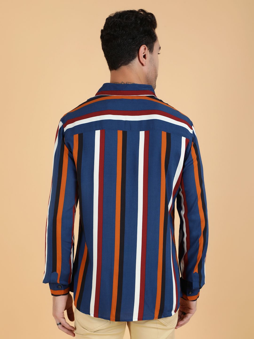 Kotty Men Relaxed Spread Collar Graphic Printed Casual Shirt