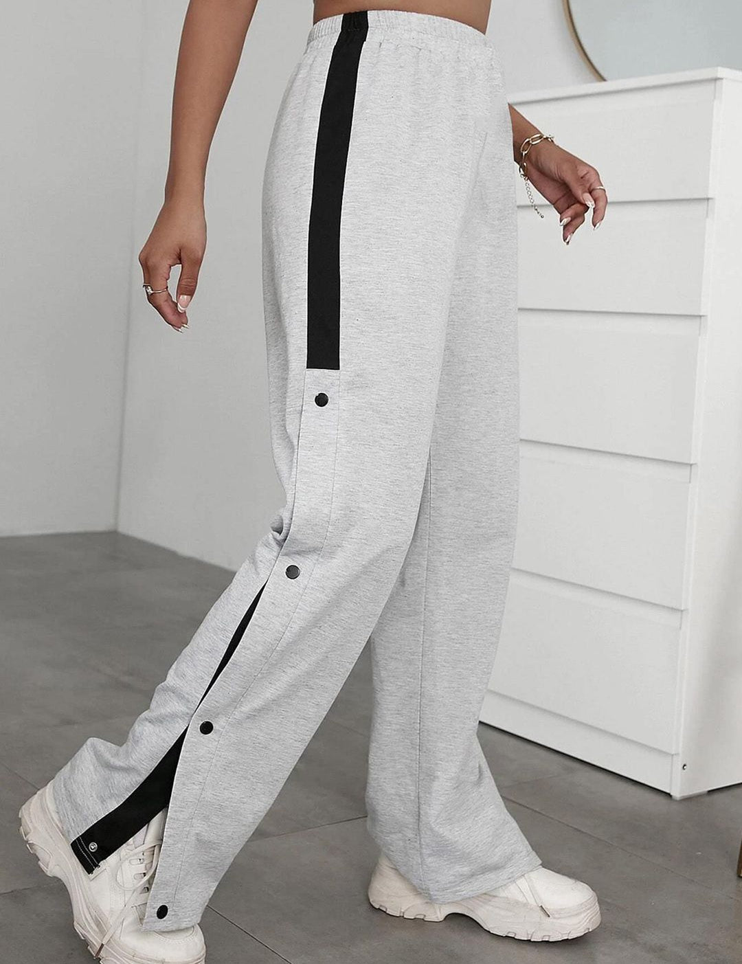 Kotty Womens Relaxed-Fit Mid-Rise Track Pants 