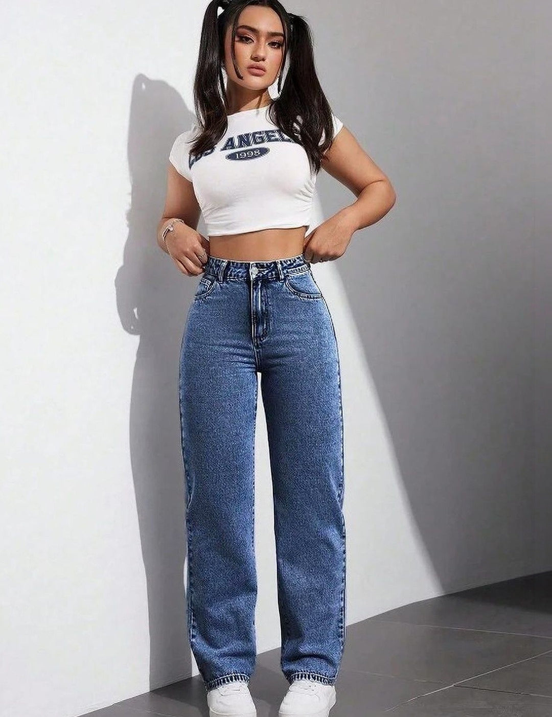 Kotty Women Jean Straight Fit Mid-Rise Jeans