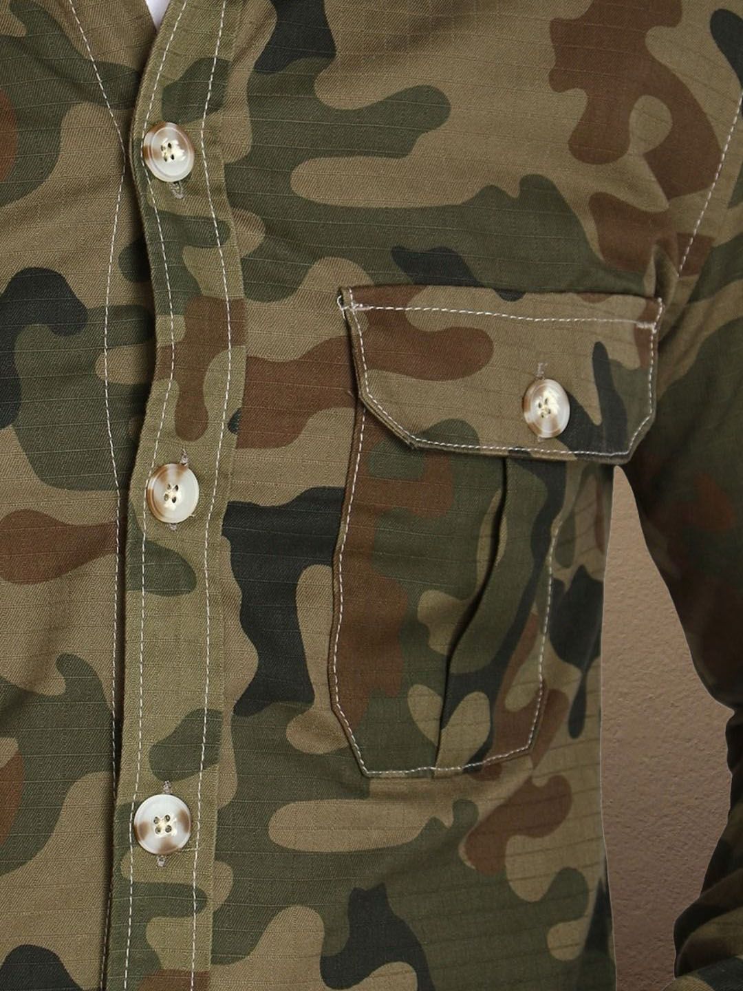 Kotty Men Spread Collar Camouflage Printed Denim Jacket