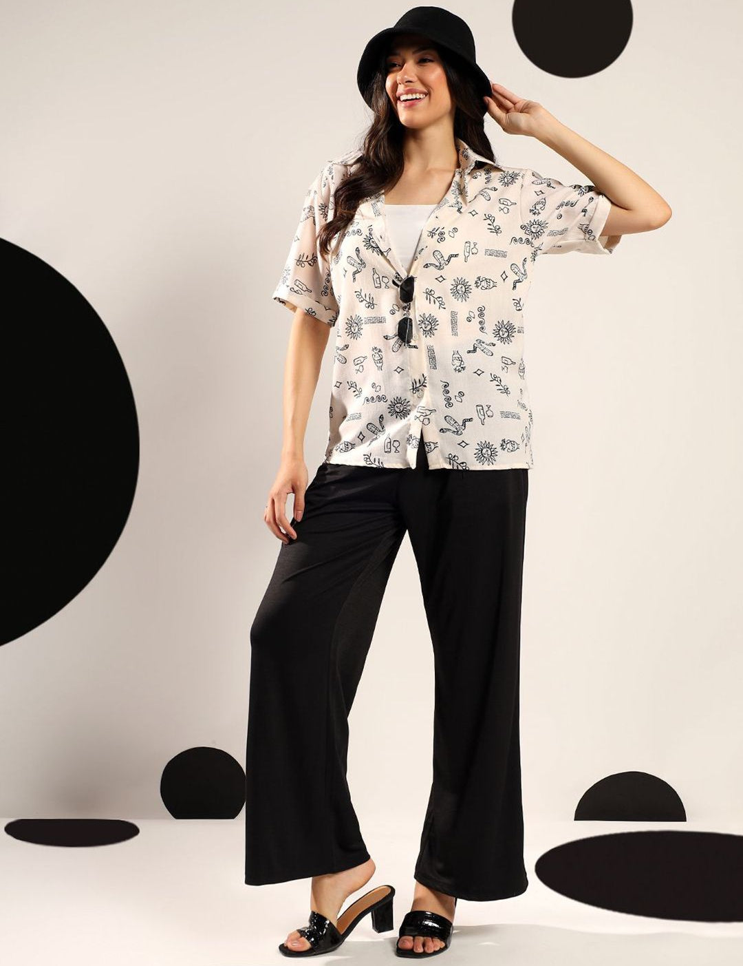 Kotty Women Relaxed Fit Conversational Printed Spread Collar Casual Shirt