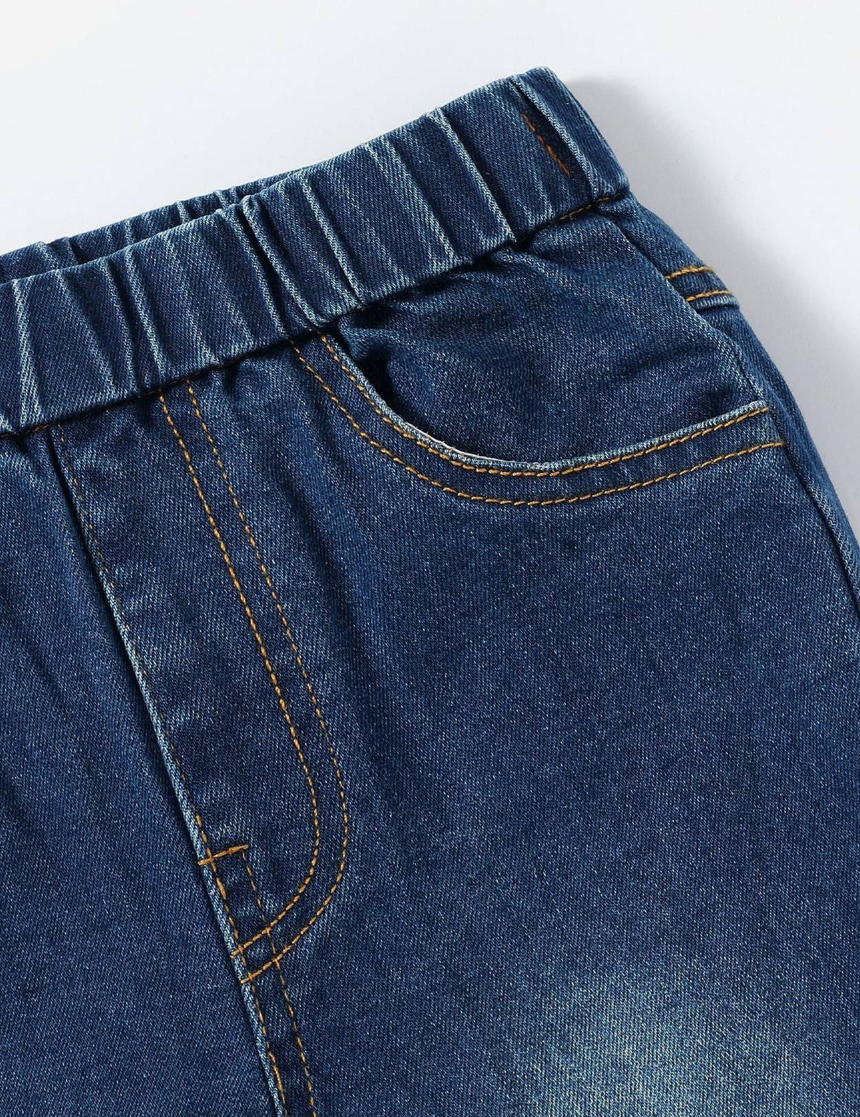 GirlsRegularMidRiseBlueJeans-2.jpg_1_1b29ba37-9f17-41b5-b937-5176174b1bbf.jpg